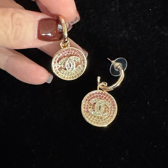 ✨ Champagne‎ & Pink Gradient Rhinestone Circle Hoops ✨ - Picture 6 of 6